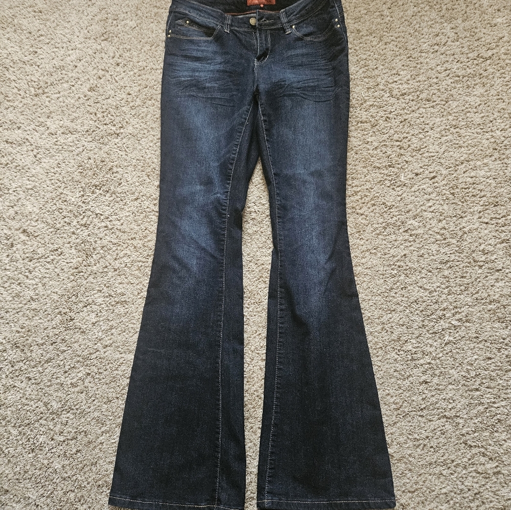 YMI flare dark wash booty lift jeans sz 11 Juniors